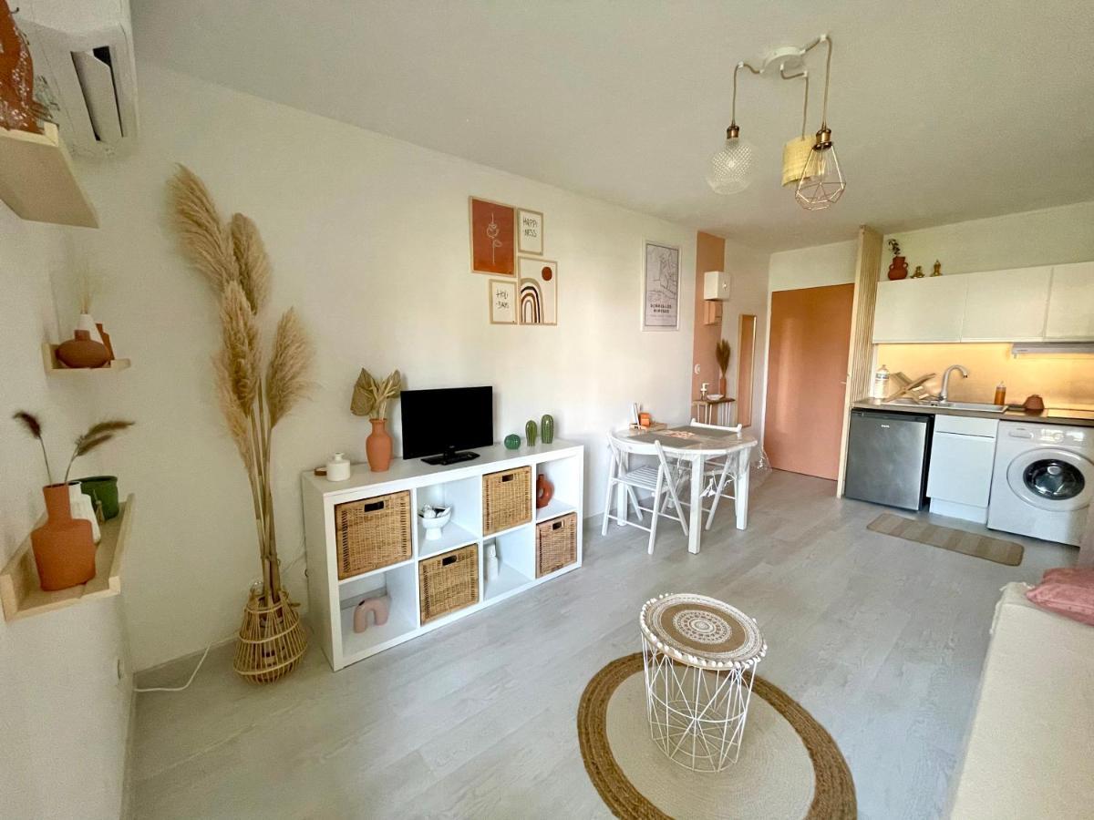 Appart Cosy 4 Personnes, A 400M De La Plage Bormes-les-Mimosas Bagian luar foto