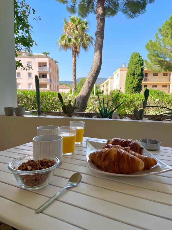 Appart Cosy 4 Personnes, A 400M De La Plage Bormes-les-Mimosas Bagian luar foto